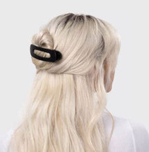 Load image into Gallery viewer, Flat Lay Claw Clip 2pc Flat - Black & Tort